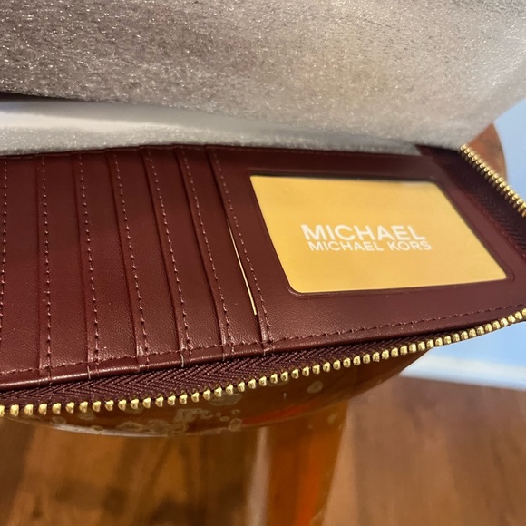 NWT Michael Kors Large Jet Set Wallet/Wristlet/Clutch Ox Blood Rogue Sombre MK - Picture 8 of 16